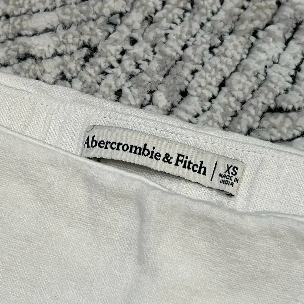 Abercrombie & Fitch Scarlett Linen-Blend Mini Skort - Picture 4 of 5